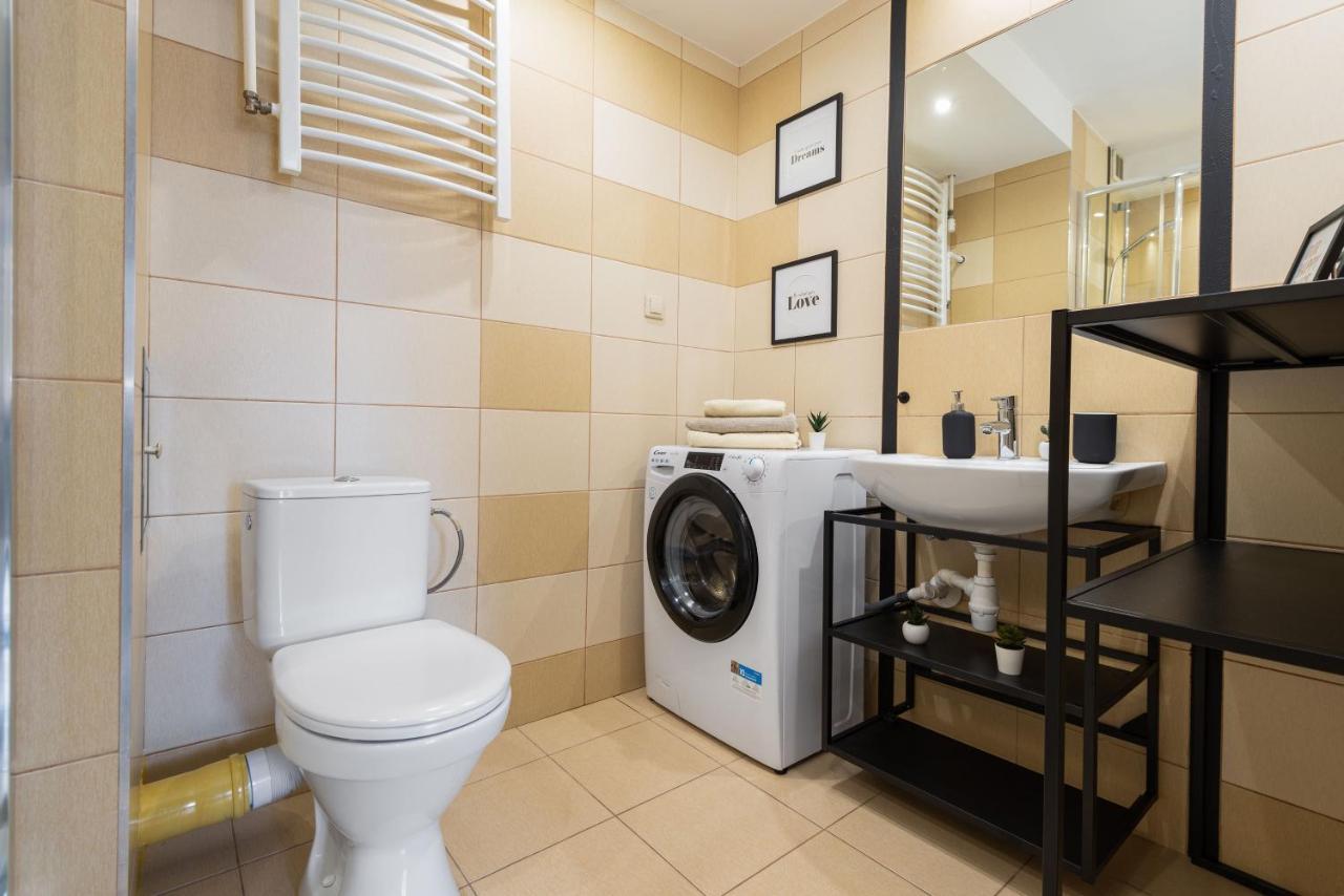 Kairos Apartments - Friends - Darmowy Parking, Blisko Centrum غليفيتسه المظهر الخارجي الصورة